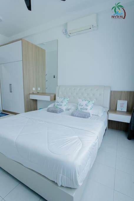 New Drawbridge Condo With Seaview And Pool Kuala Terengganu Bagian luar foto