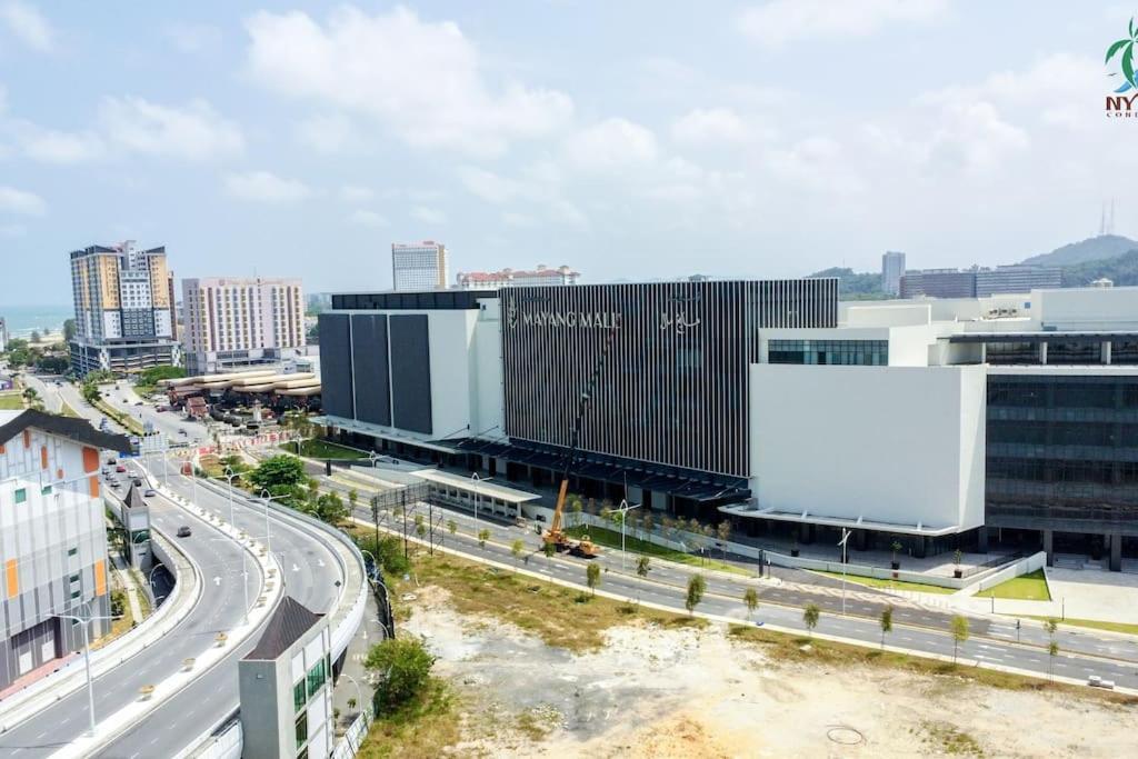New Drawbridge Condo With Seaview And Pool Kuala Terengganu Bagian luar foto